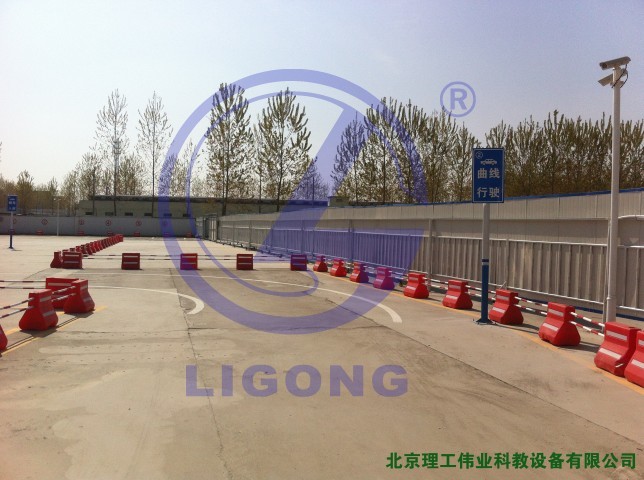 科目二場地考試系統(tǒng)，曲線行駛